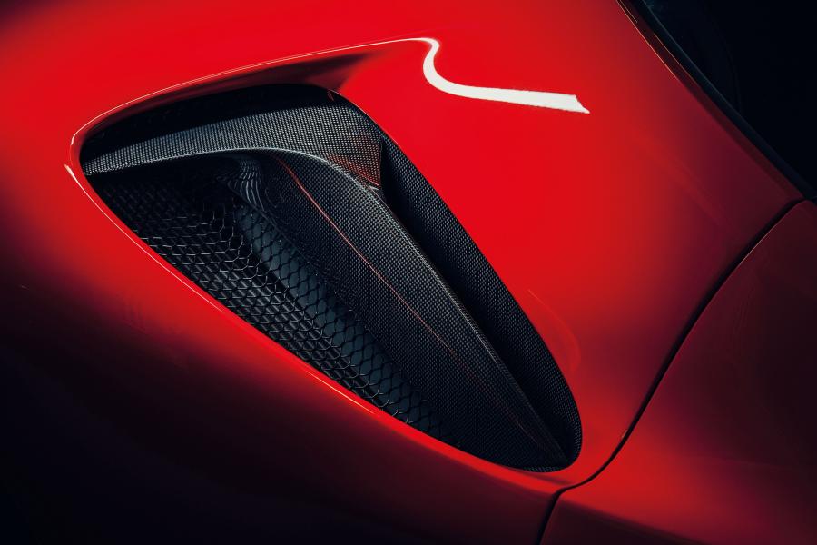 Детали экстерьера Ferrari SF90 Stradale (F173) 2019 года  (фото 10 из 47)